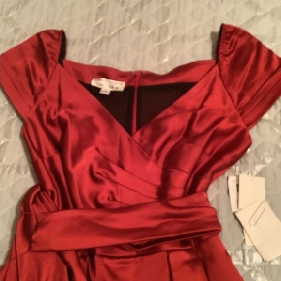 CHETTA B~RED FIT & FLARE DRESS~SIZE 12~NWT - Picture 11 of 11